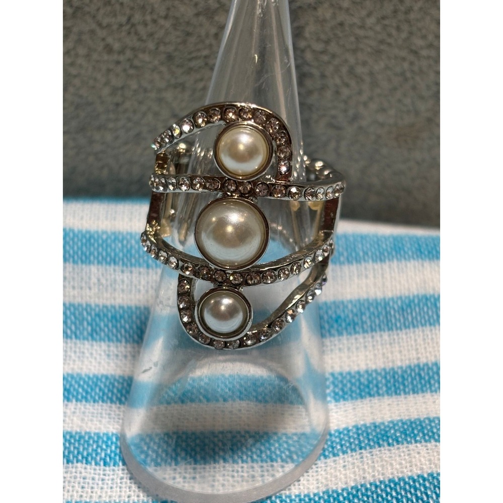 #7. Stretch Ring Triple Faux Pearl.